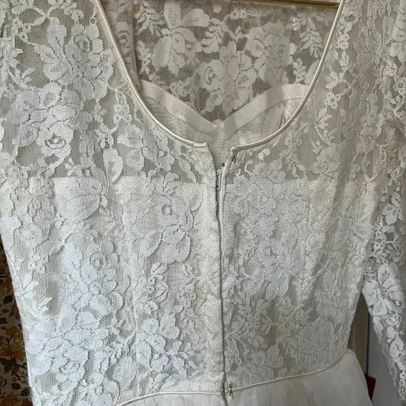 Vintage 1950's Short White/Ivory Wedding Dress Size 4 - Picture 3 of 4